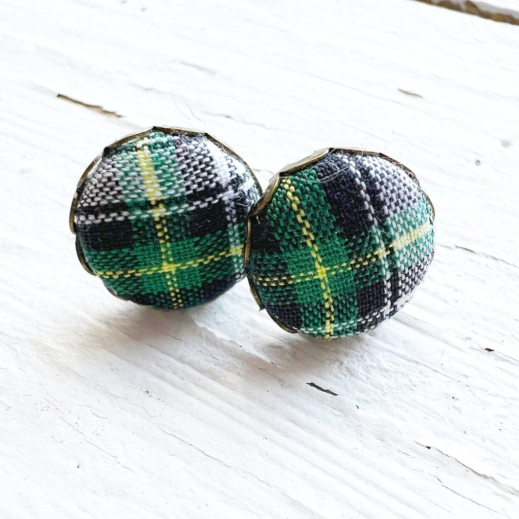 Scalloped Earrings - Gordon Tartan Scalloped Stud Earrings