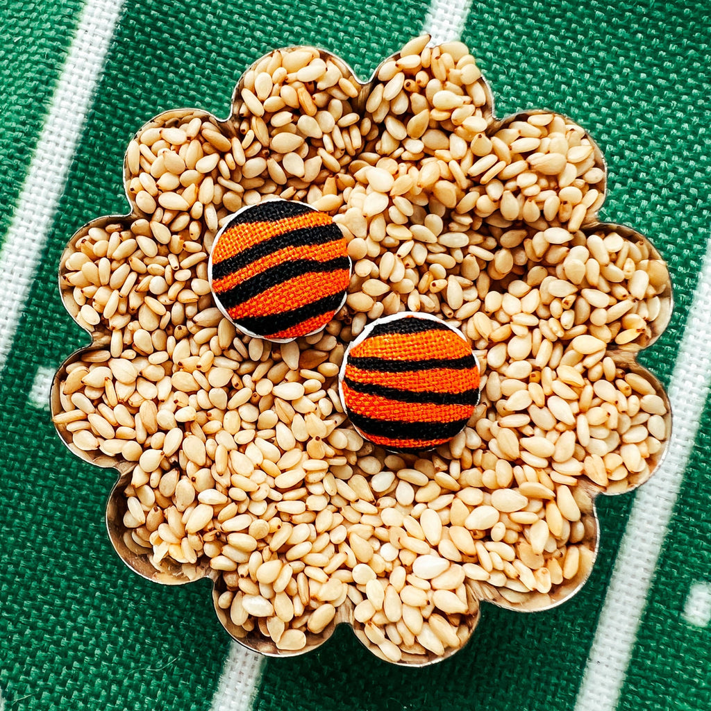 Tiger Stripe Scalloped Stud Earrings 