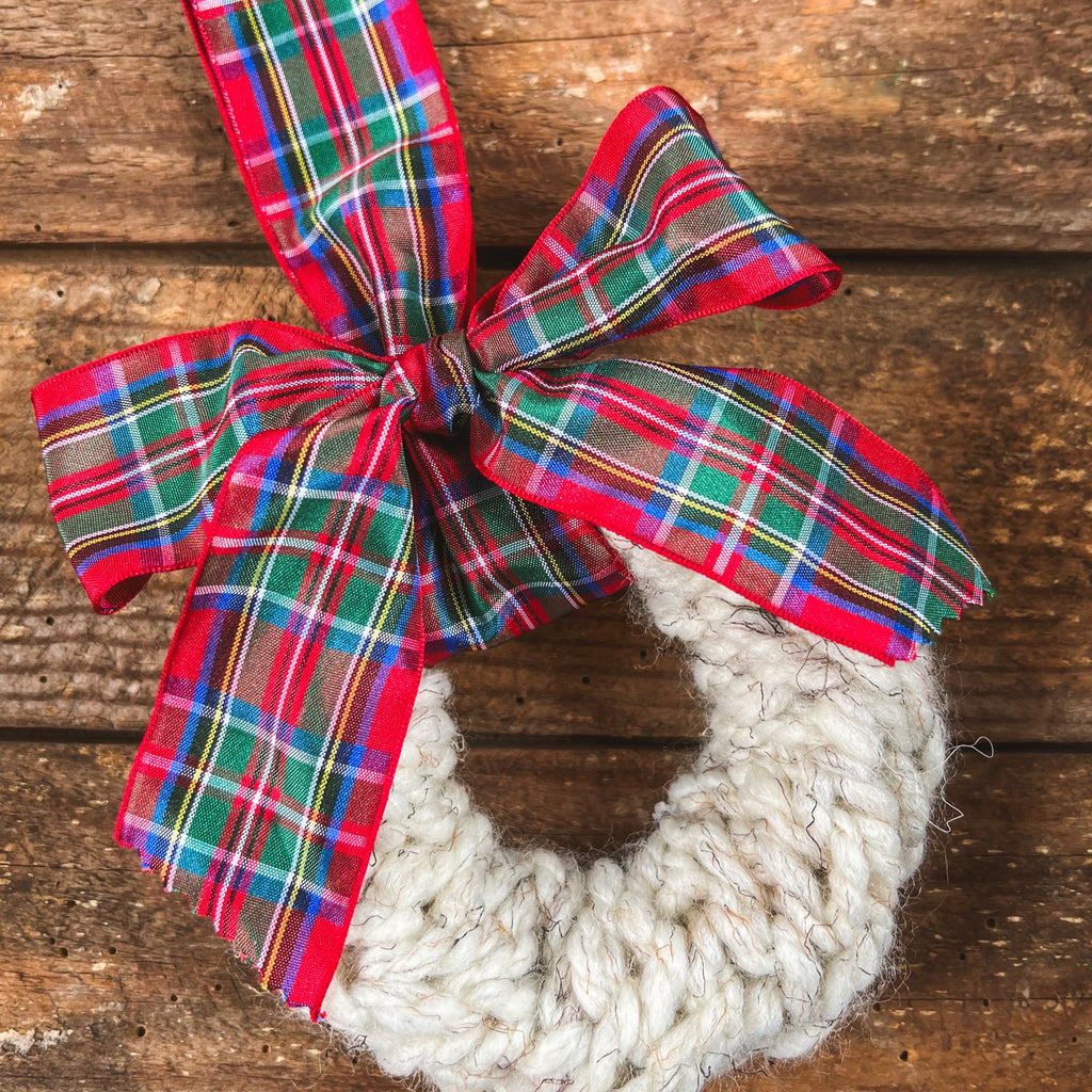 Chunky knit wreath with Stewart Tartan Bow Wall Hanging