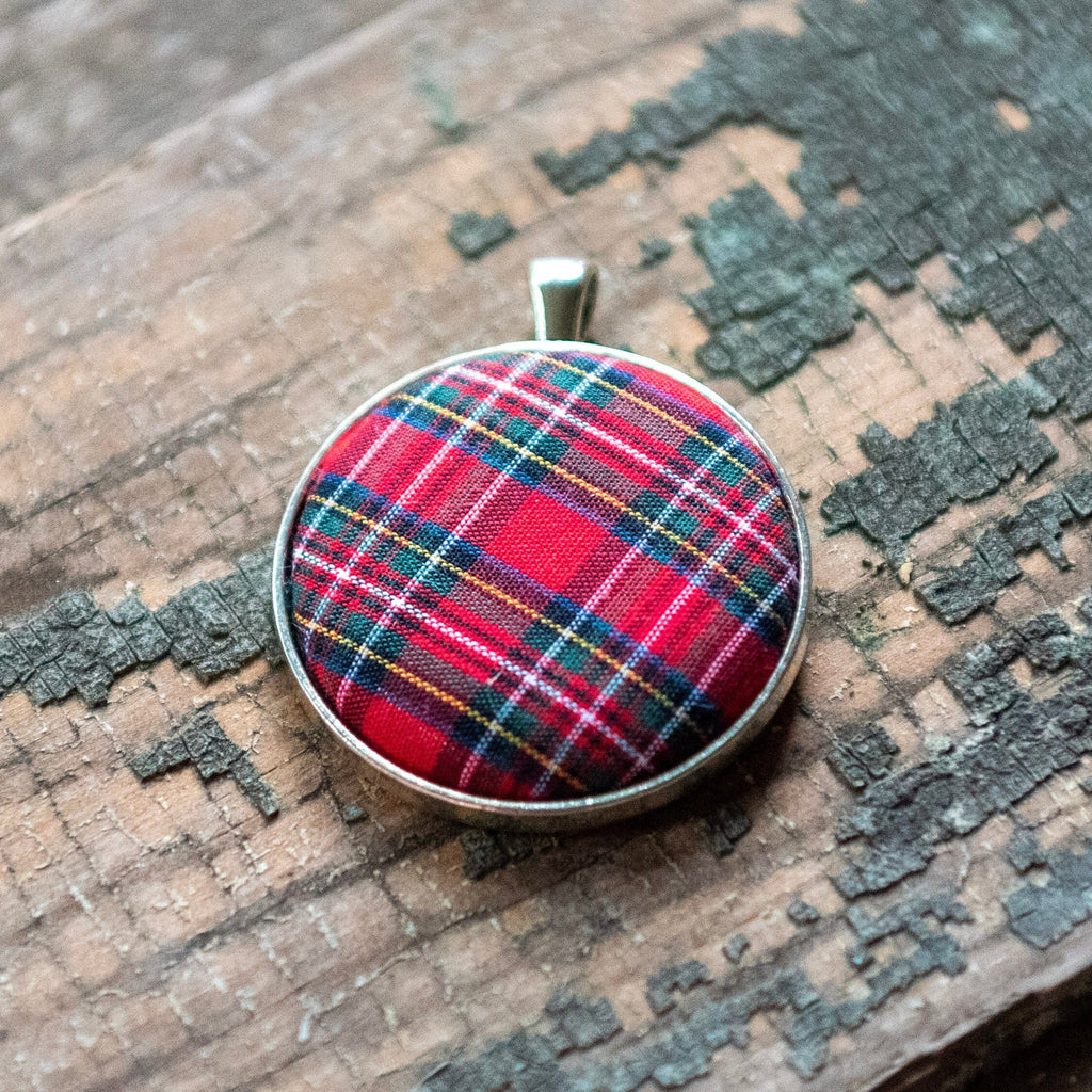 Stewart Royal Tartan Plaid Pendant And Necklace Set