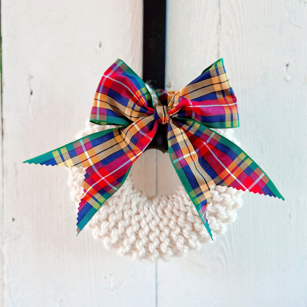 White Hand Knit Wreaths with Large Buchanan Tartan Bow