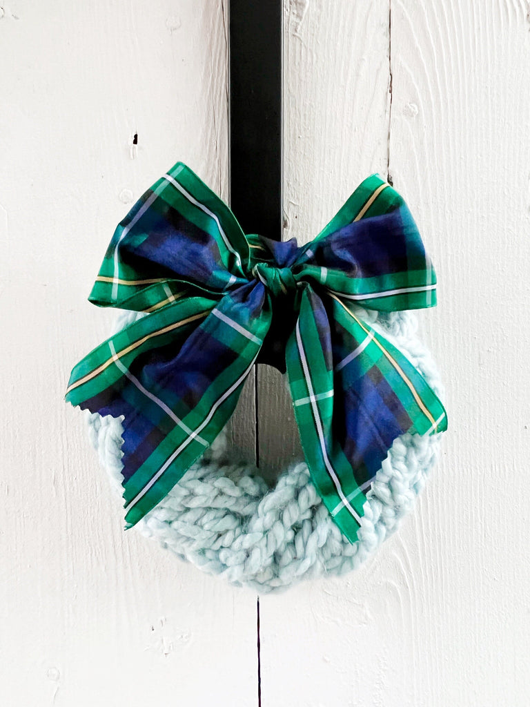 Knitted Farmhouse Wreaths With Campbell Tartan Bows