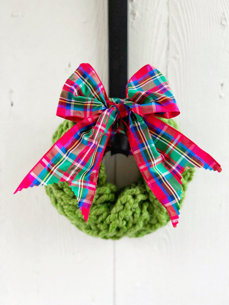 Hand Knit Wreaths - Chunky Knit with Tartan Bow