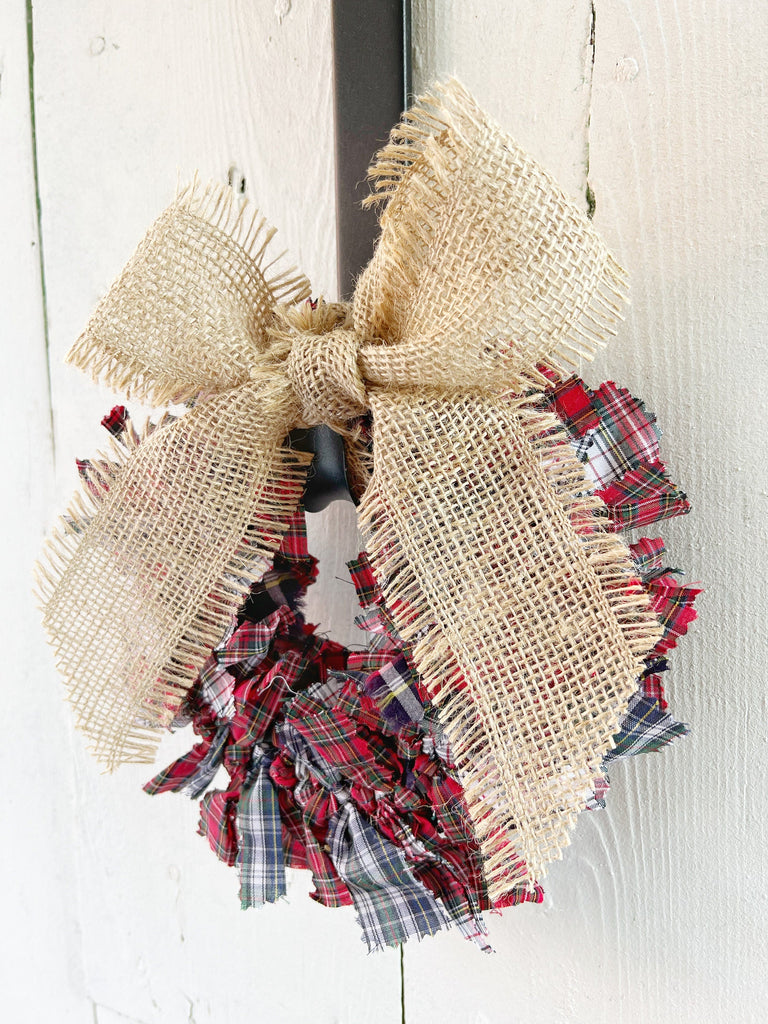 Farmhouse Fabric Rag Design With Fringed Burlap Bow