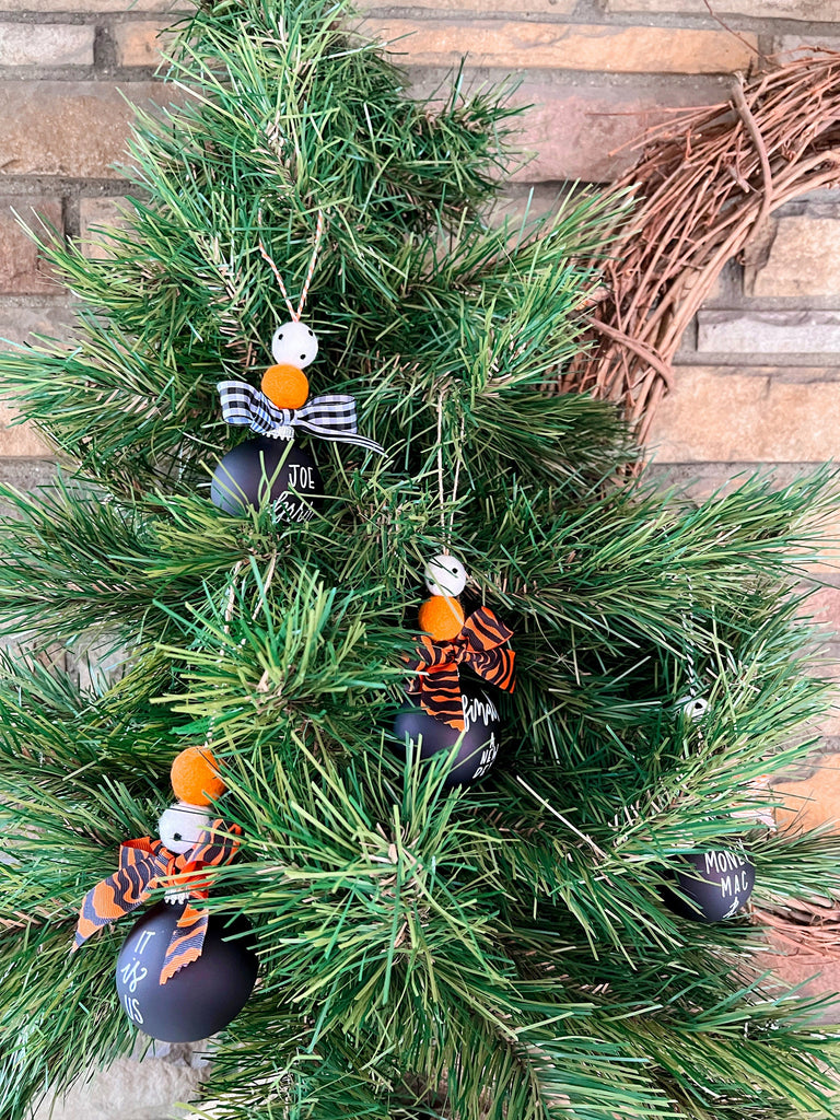 Ornaments - Perfect Gift For Cincinnati Football Fans