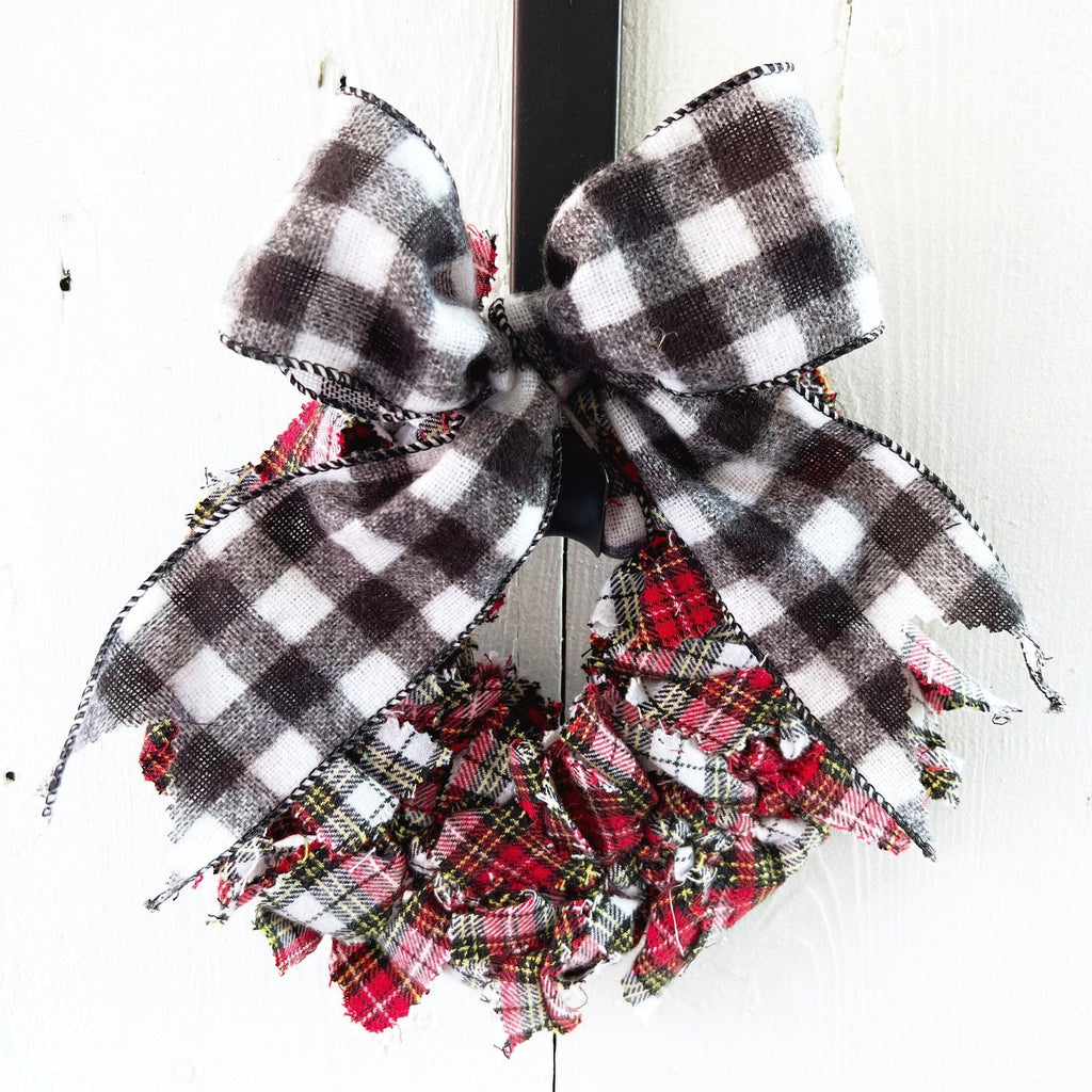 Plaid Christmas Wreath - Fabric Rag Farmhouse Holiday Decor