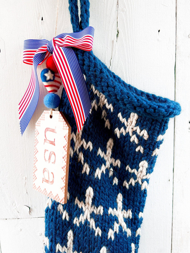 Personalized chunky knit Stockings With Star Design