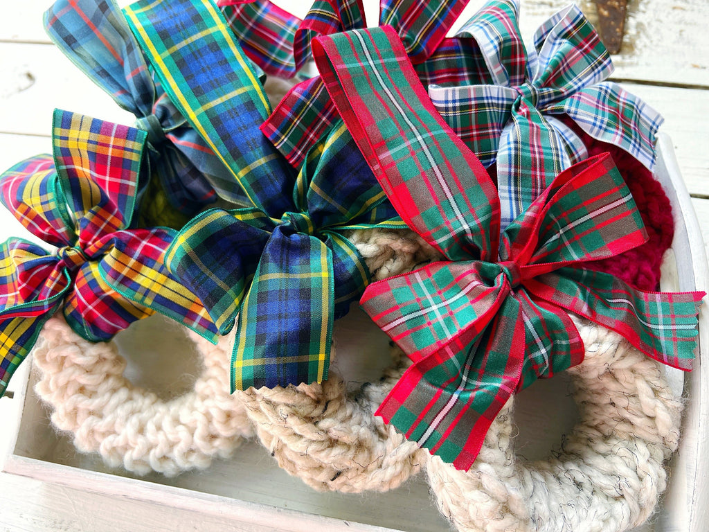 Knit Wreath Ornaments - Tartan Wreath Bow Ornaments