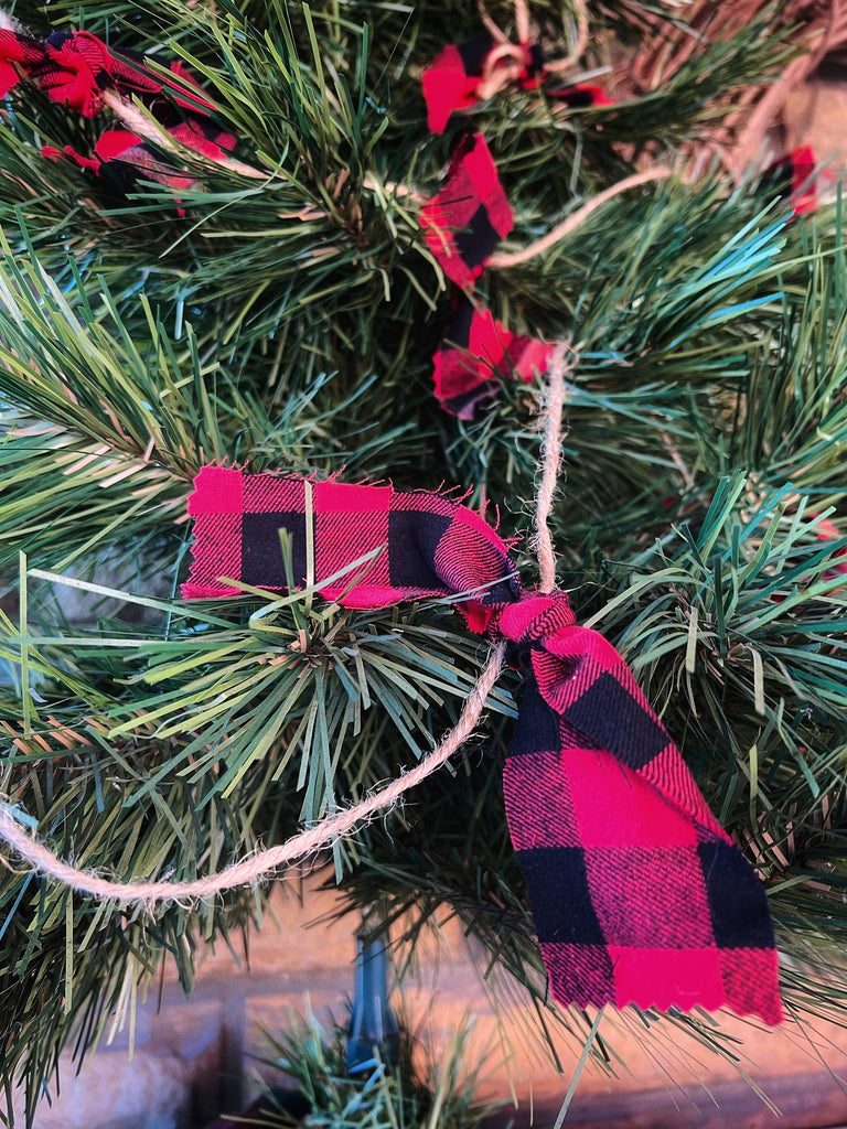 Buffalo Plaid Christmas Tree Garland -Rustic Twine