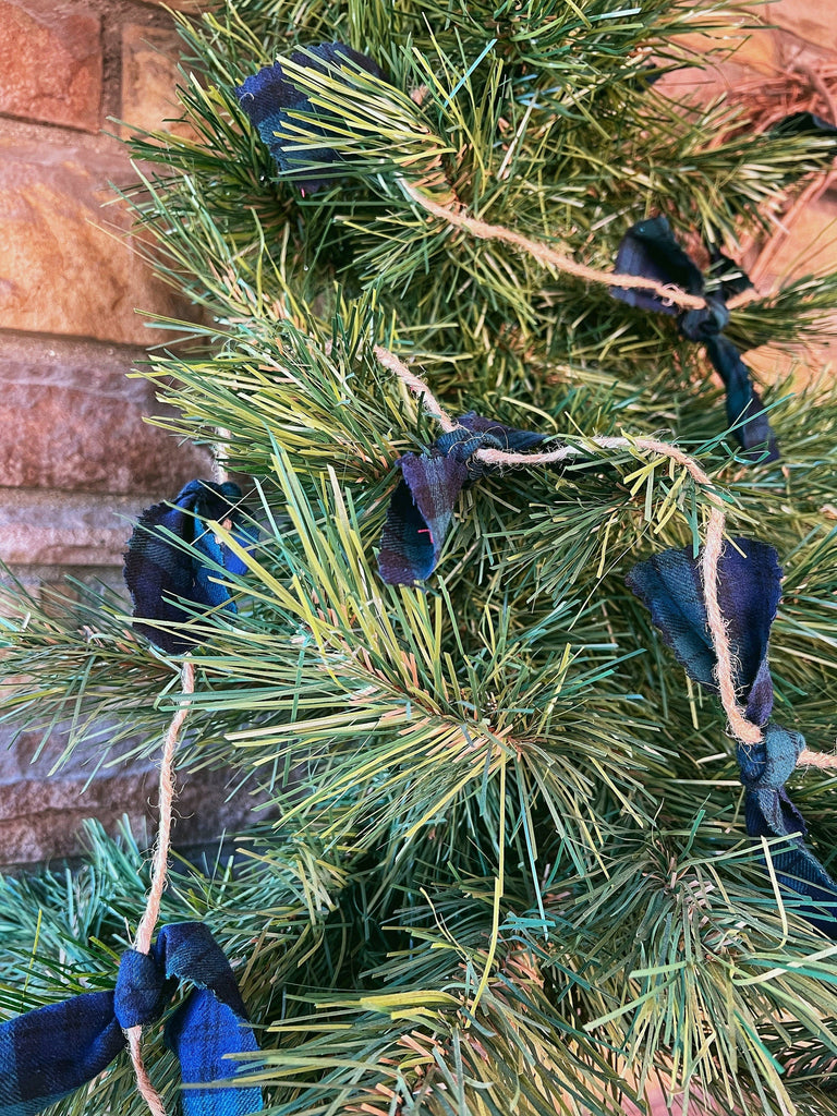 Christmas Tree Garland - Black Watch Plaid For Tree