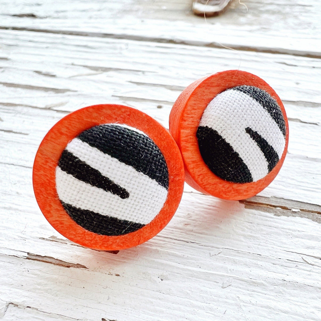 White Tiger Stripe Stud Earring