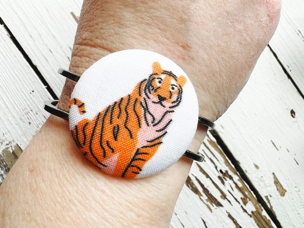 Bengals Jewelry - Hinged Bangle Chunky Bengal Tiger 